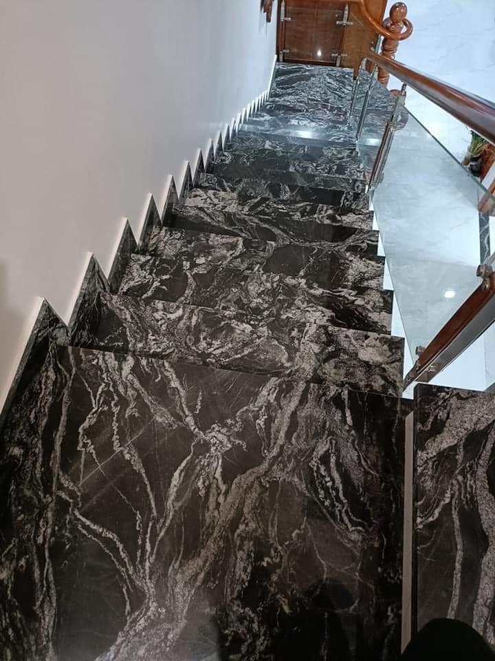 Gallery 7
