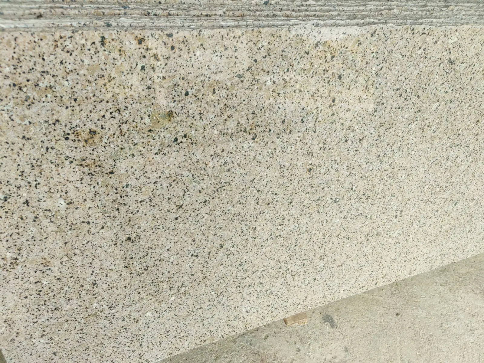 Nasoli Gold Granite