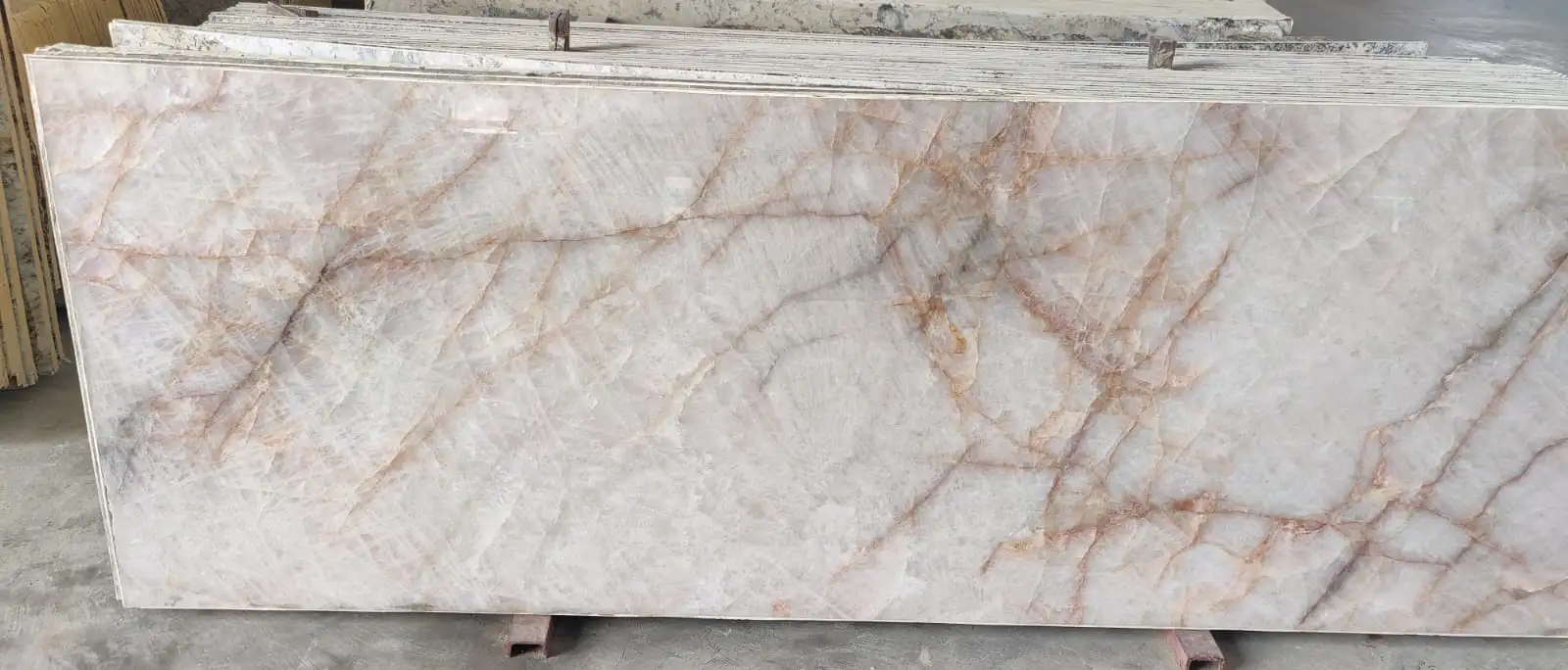 Qurtz Onex Granite B